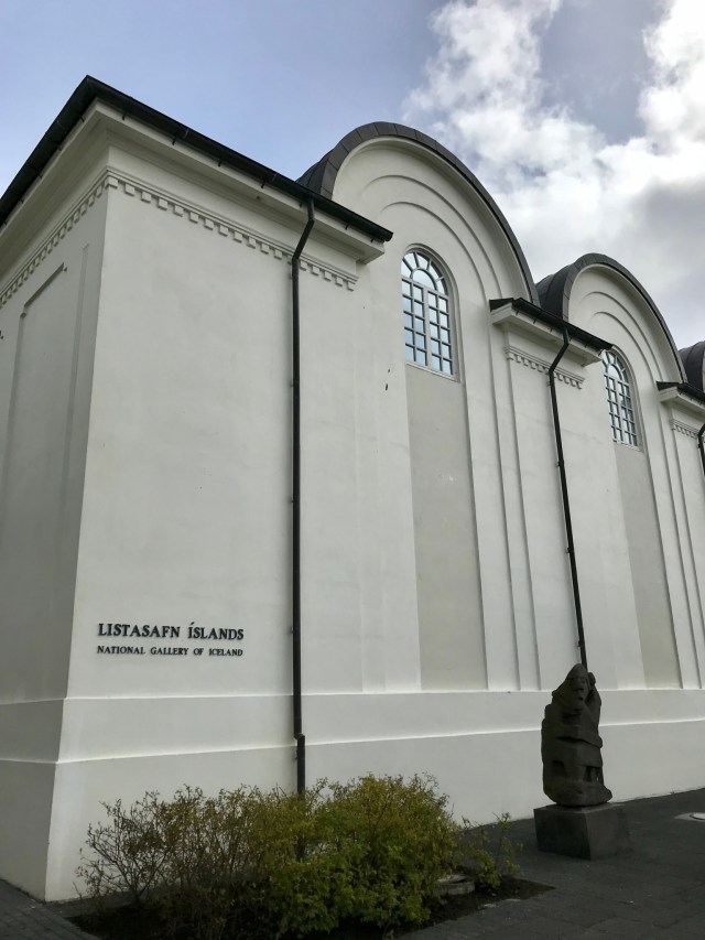 81A3714A-37B7-4DDB-BD57-3F6210B40F8C