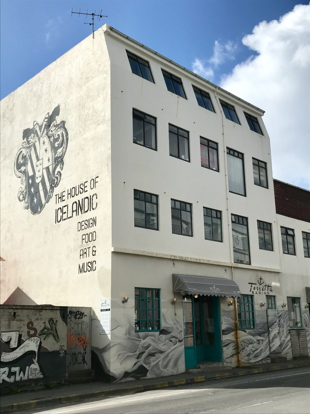 98800ED7-CEFE-4DBD-BECE-1A3666EDE1AD