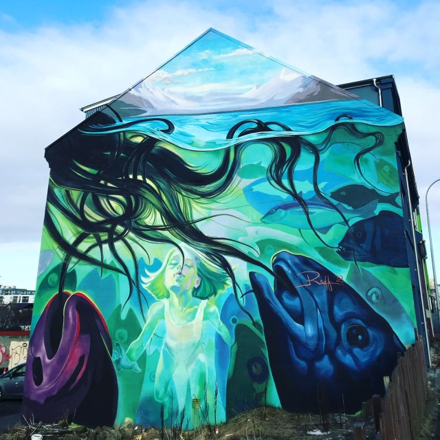 B8BA7912-6EFC-439D-AC6C-F02BFDE14555