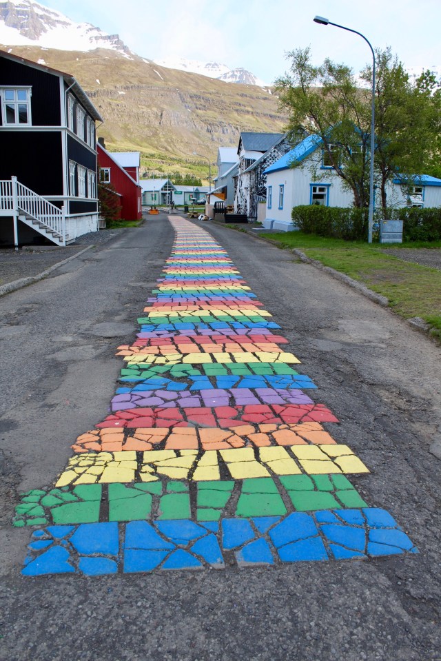 02A1C99C-0438-4C72-BDDD-FCA104F924DC