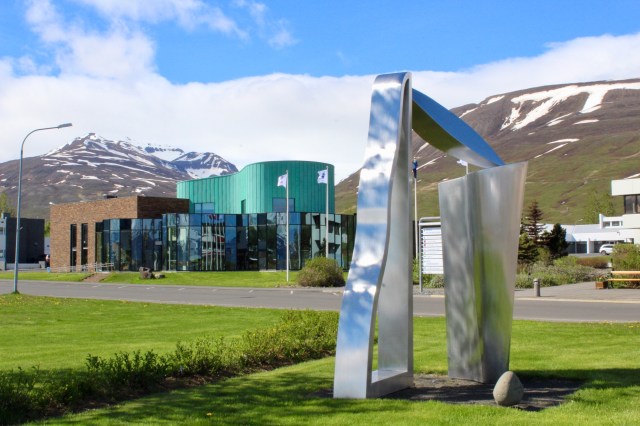 4F1DF66D-63EF-421F-AD55-9D63382BC162